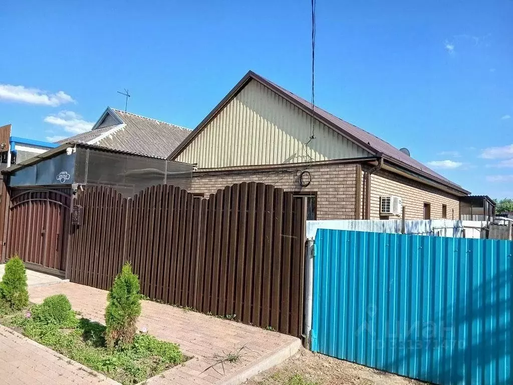 Дом в Краснодарский край, Тбилисская ст-ца ул. Красная, 116 (51 м) - Фото 2