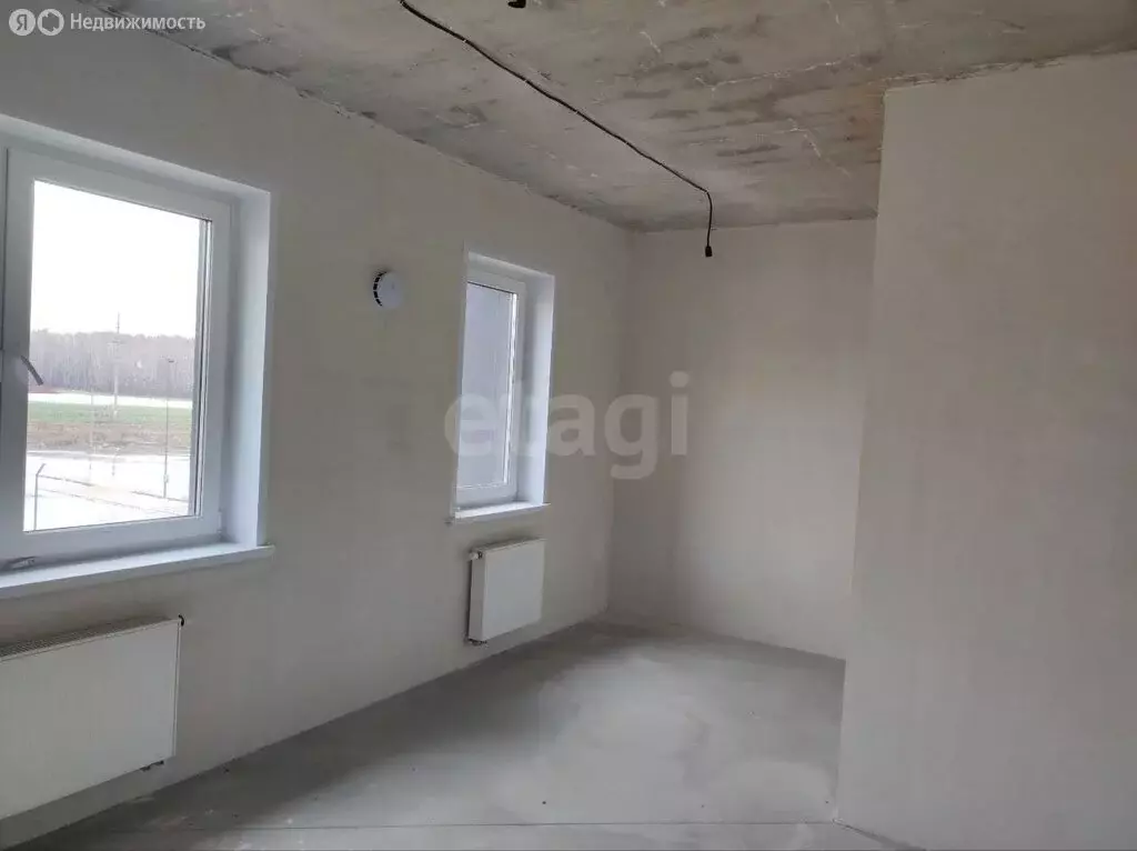 2-комнатная квартира: Тюмень, улица Игоря Комиссарова, 12 (56.9 м) - Фото 1