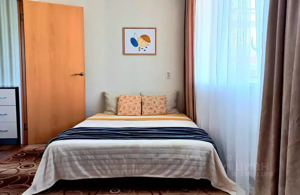 2-к кв. Севастополь ул. Репина, 12 (50.0 м) - Фото 1