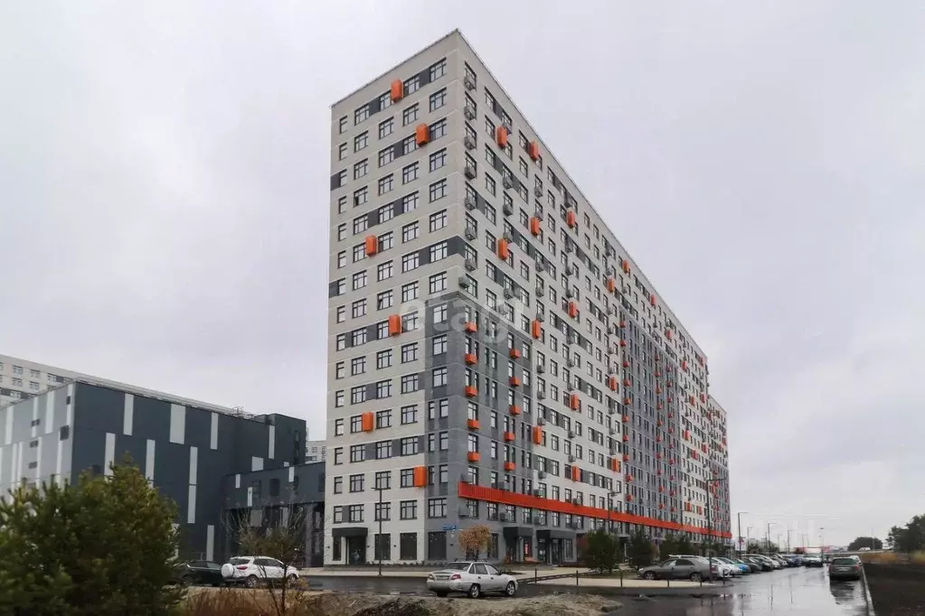 2-к кв. Тюменская область, Тюмень ул. Первооткрывателей, 2 (47.8 м) - Фото 0