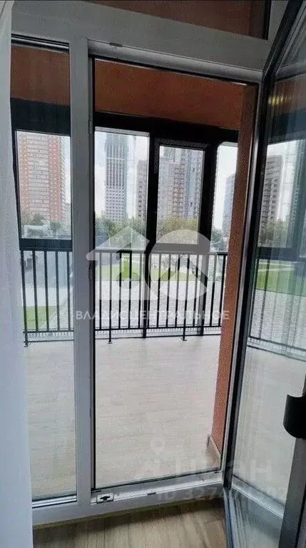 1-к кв. Новосибирская область, Новосибирск ул. Дуси Ковальчук, 248 ... - Фото 1