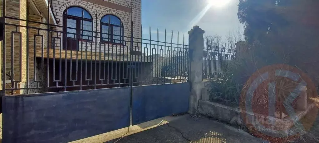 Дом в Крым, Армянск ул. Воинов-Интернационалистов, 24 (374 м) - Фото 1