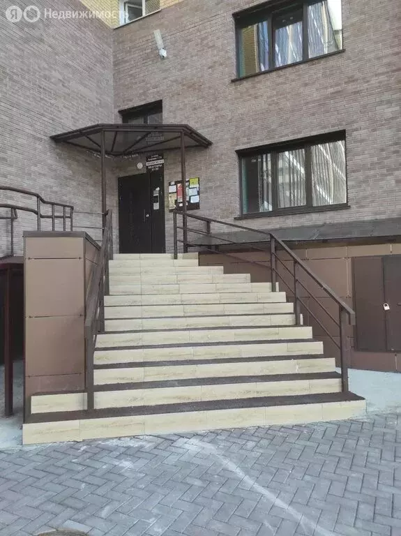 3-комнатная квартира: Абакан, улица Кирова, 175 (88 м) - Фото 0