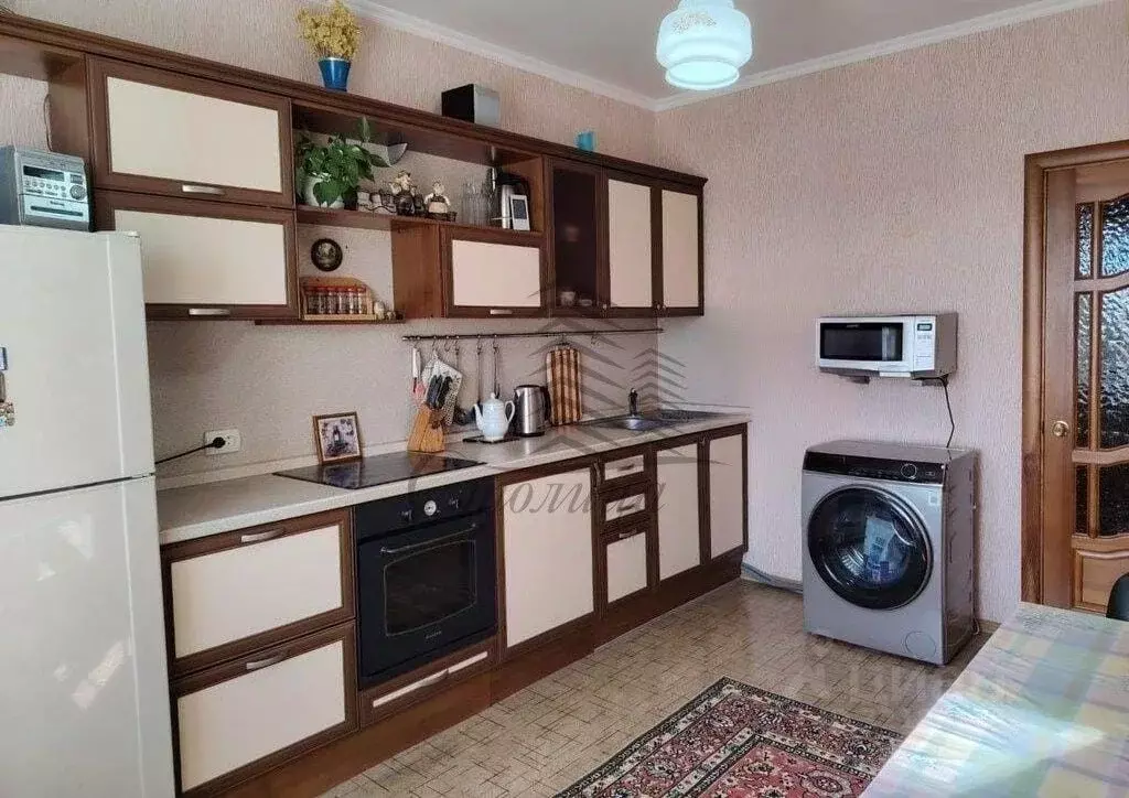 2-к кв. Белгородская область, Старый Оскол Парковый мкр, 27 (75.7 м) - Фото 0