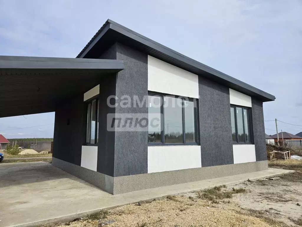 Дом в Липецкая область, Задонск ул. Севастьянова, 20 (90 м) - Фото 1