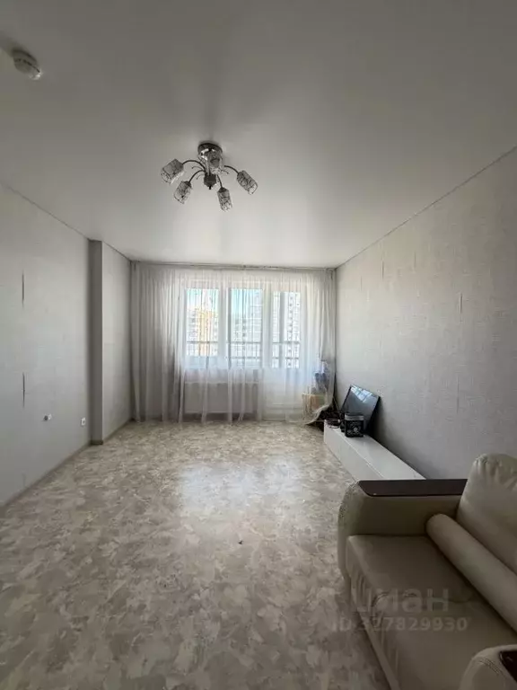 1-к кв. Татарстан, Казань ул. Белые Росы, 15 (40.4 м) - Фото 2