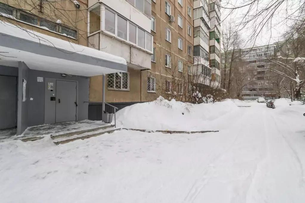 1-к кв. Челябинская область, Челябинск ул. Комарова, 133А (46.0 м) - Фото 2