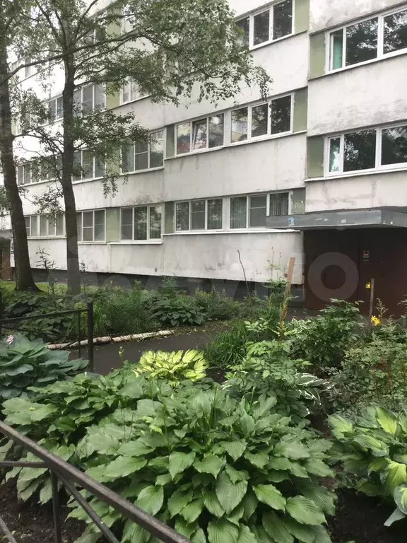 Комната 13,6 м в 3-к., 4/9 эт. - Фото 1