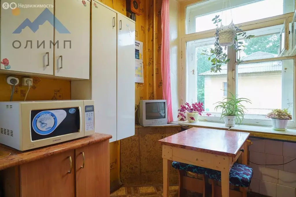 3-комнатная квартира: Вологда, Старое шоссе, 1 (69 м) - Фото 1