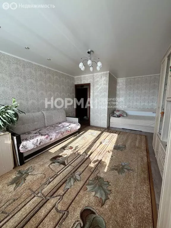 1-комнатная квартира: Октябрьский, 34-й микрорайон, 10А (37.6 м) - Фото 0