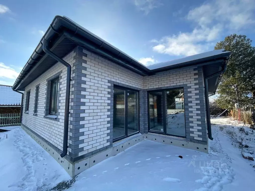 Дом в Свердловская область, Полевской ул. Чернышевского, 72 (103 м) - Фото 1