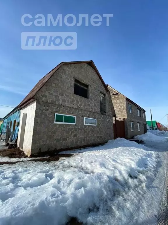 Дом в Оренбургская область, Сорочинск Московская ул., 100 (130 м) - Фото 0