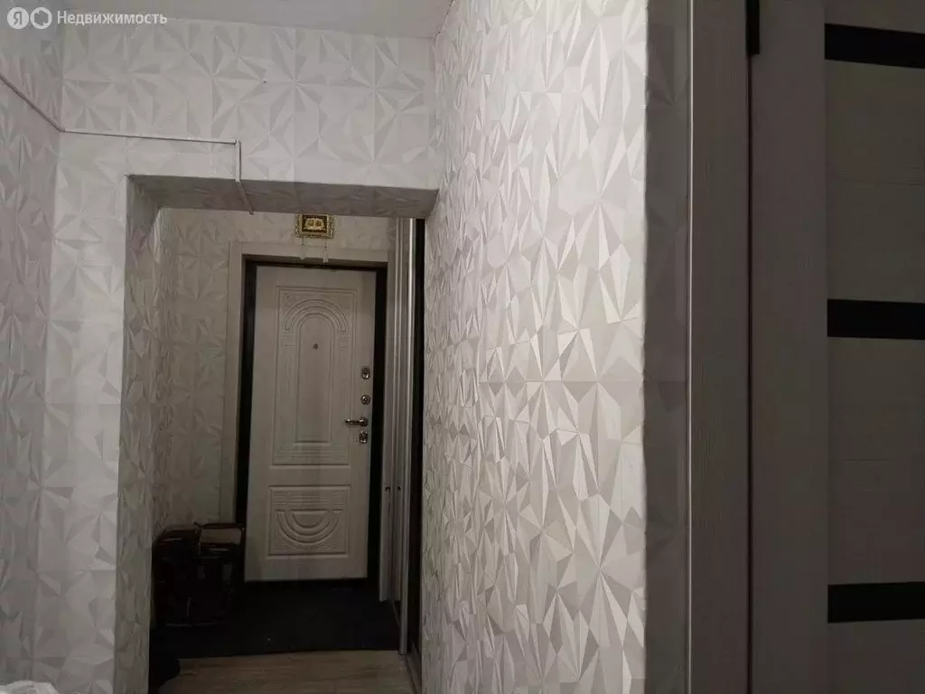 2-комнатная квартира: Челябинск, улица Молодогвардейцев, 70А (54 м) - Фото 1