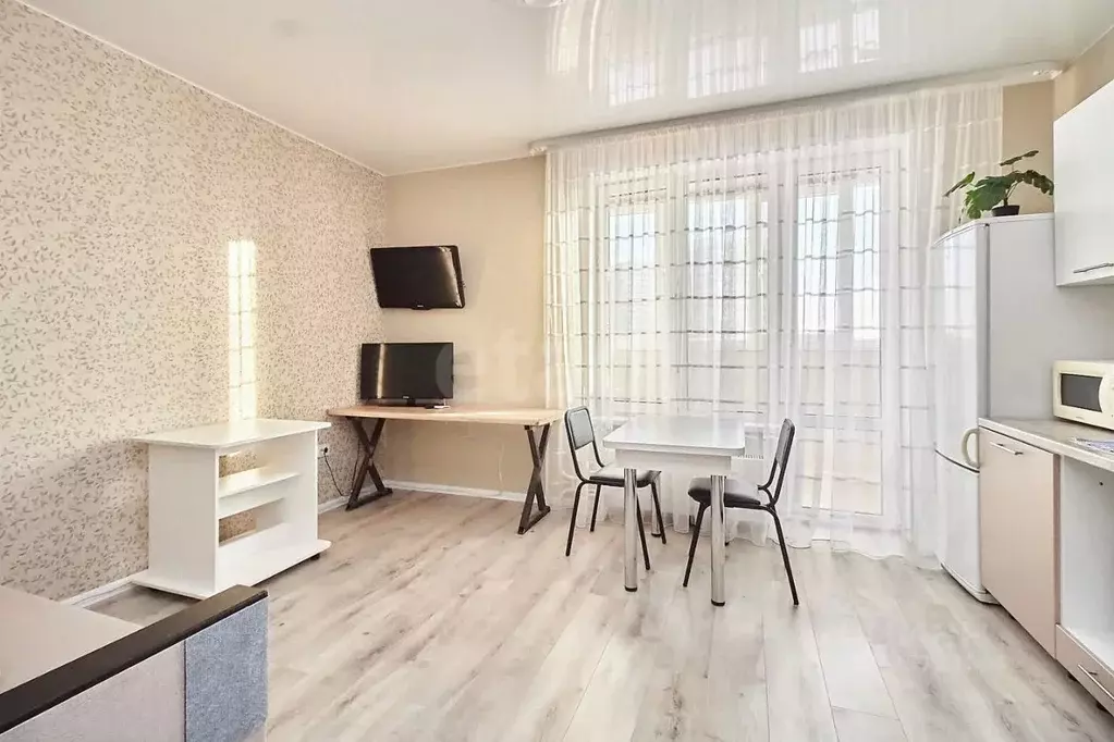 Студия Тюменская область, Тюмень ул. Фармана Салманова, 10 (25.0 м) - Фото 1