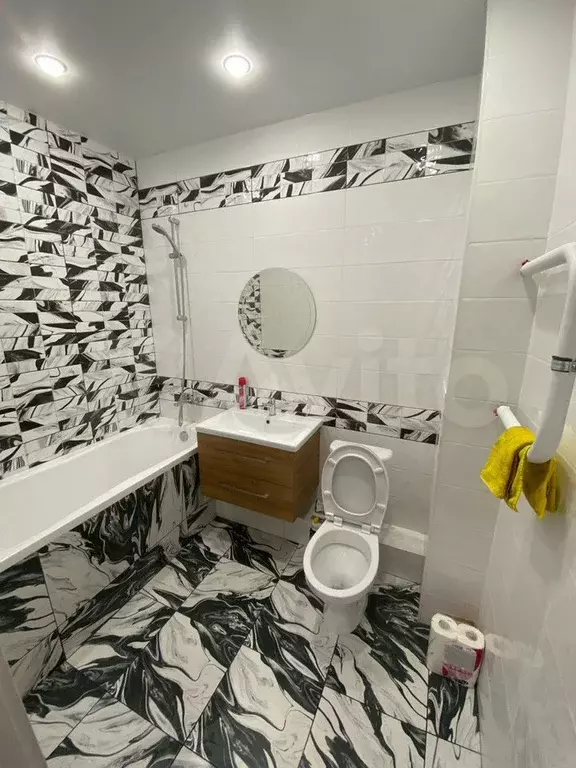 1-к. квартира, 37 м, 1/9 эт. - Фото 0
