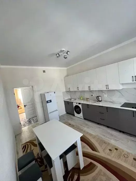 1-к. квартира, 49,6 м, 4/10 эт. - Фото 0