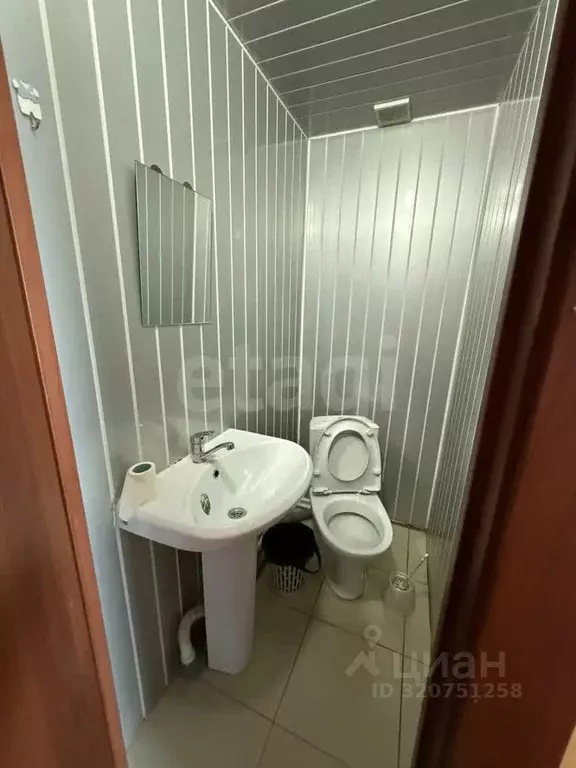 Дом в Сахалинская область, Южно-Сахалинск Брянская ул., 26 (170 м) - Фото 1