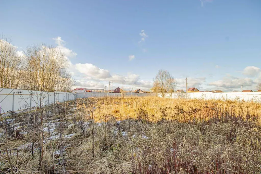 Участок в Московская область, Наро-Фоминский городской округ, д. ... - Фото 1