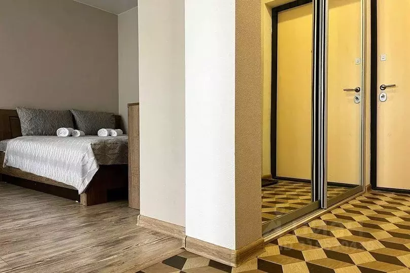 1-к кв. Тюменская область, Тюмень проезд Тихий, 6 (40.0 м) - Фото 0