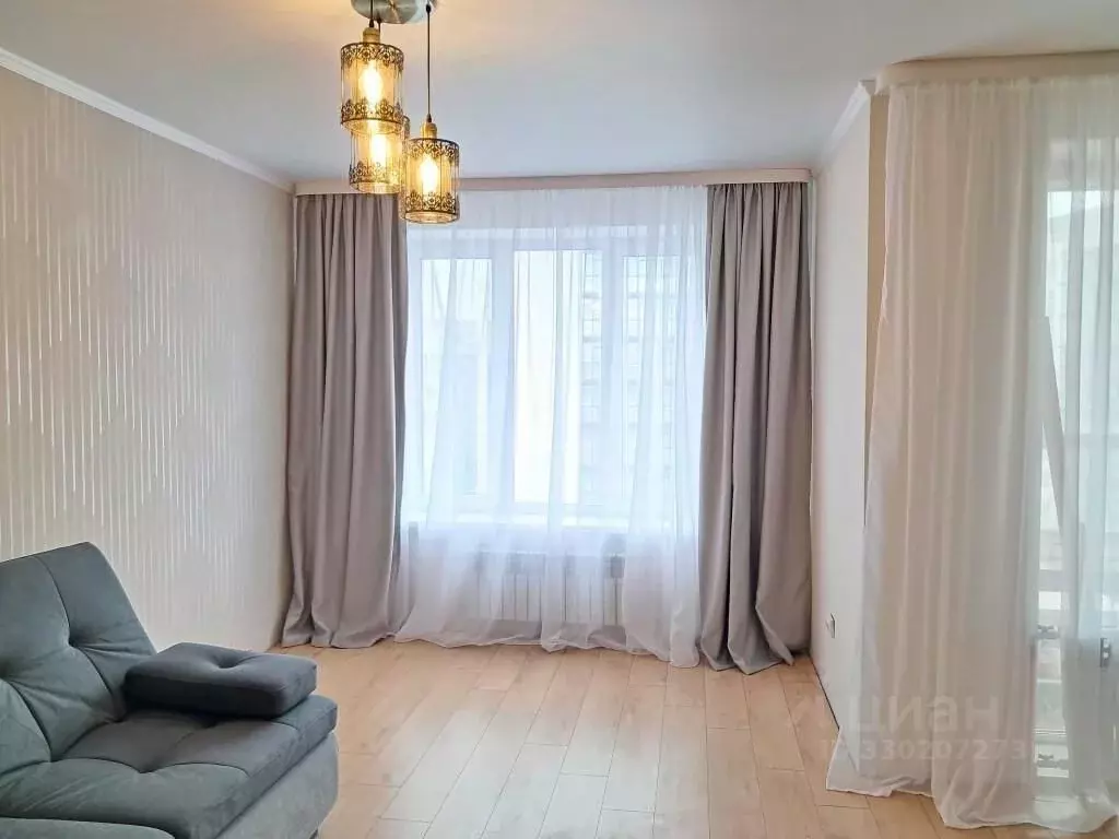 2-к кв. Хакасия, Абакан ул. Генерала Тихонова, 8/2 (60.6 м) - Фото 1