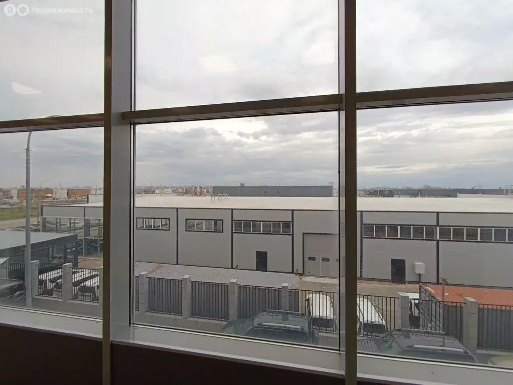 Офис (2400 м) - Фото 1