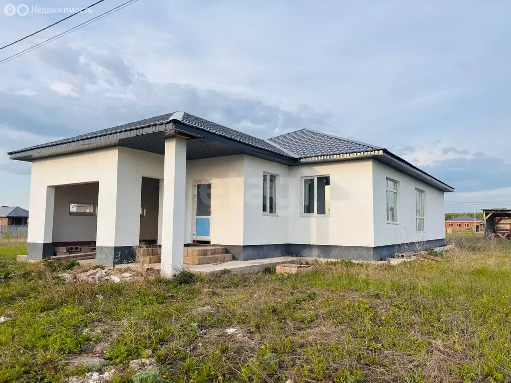 Дом в село Новое Барятино, Парковая улица (157.6 м) - Фото 1