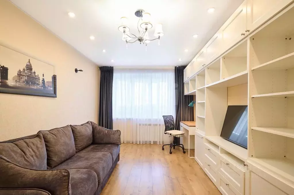 1-к кв. Псковская область, Псков Юбилейная ул., 42 (42.3 м) - Фото 2