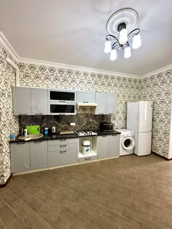 2-к. квартира, 65 м, 3/10 эт. - Фото 1