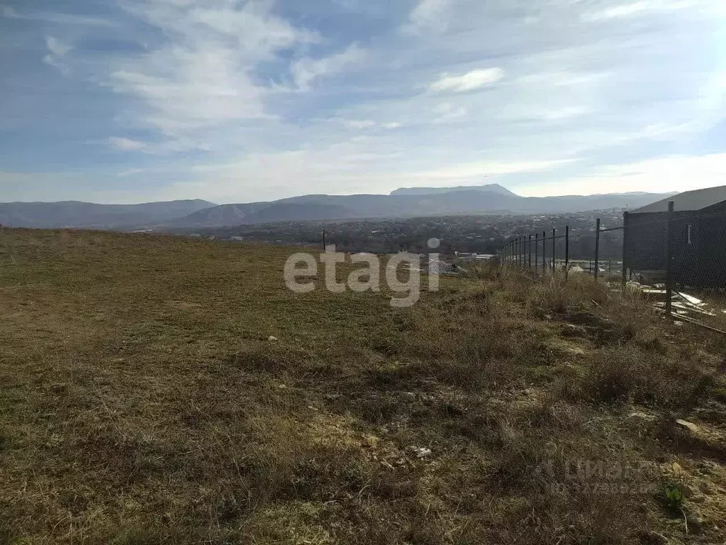 Участок в Крым, Симферопольский район, Добровское с/пос, с. Пионерское ... - Фото 1