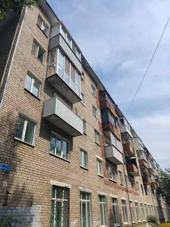 3-к кв. Пермский край, Пермь ул. Глеба Успенского, 7 (60.0 м) - Фото 1