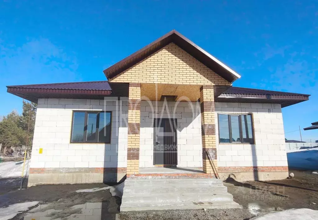 Дом в Алтайский край, Первомайский район, пос. Новый ул. Цветущая, 38 ... - Фото 1