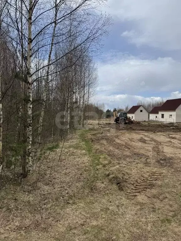 Участок в Ленинградская область, Кировский район, Павловское городское ... - Фото 0