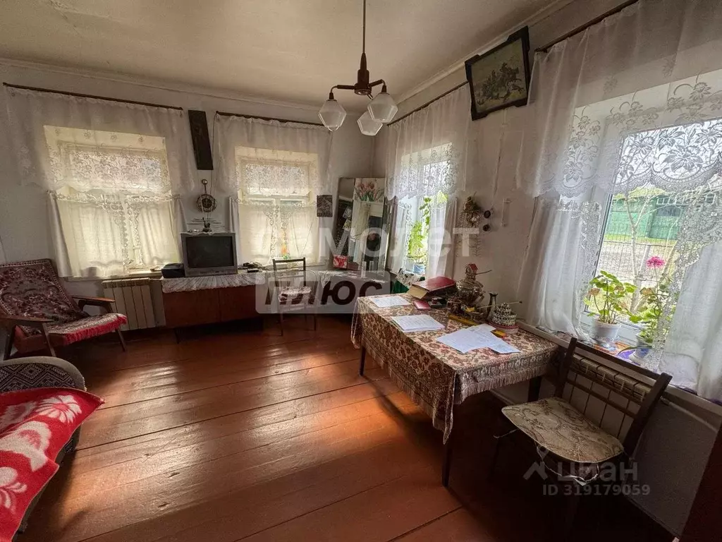 Дом в Свердловская область, Алапаевск ул. Большакова (40 м) - Фото 1