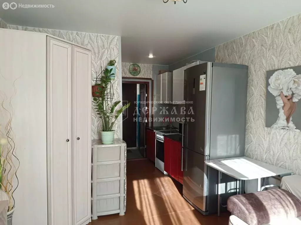 Квартира-студия: Ленинск-Кузнецкий, Топкинская улица, 16 (17 м) - Фото 0