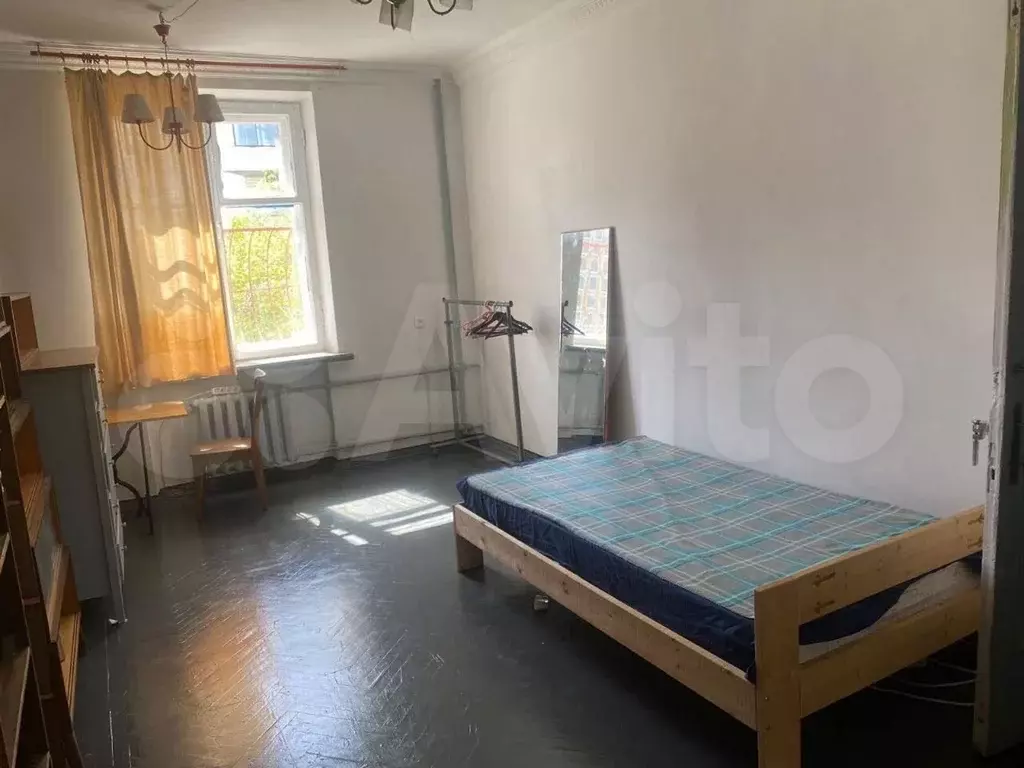 Койко-место 30 м в 3-к., 3/3 эт. - Фото 0