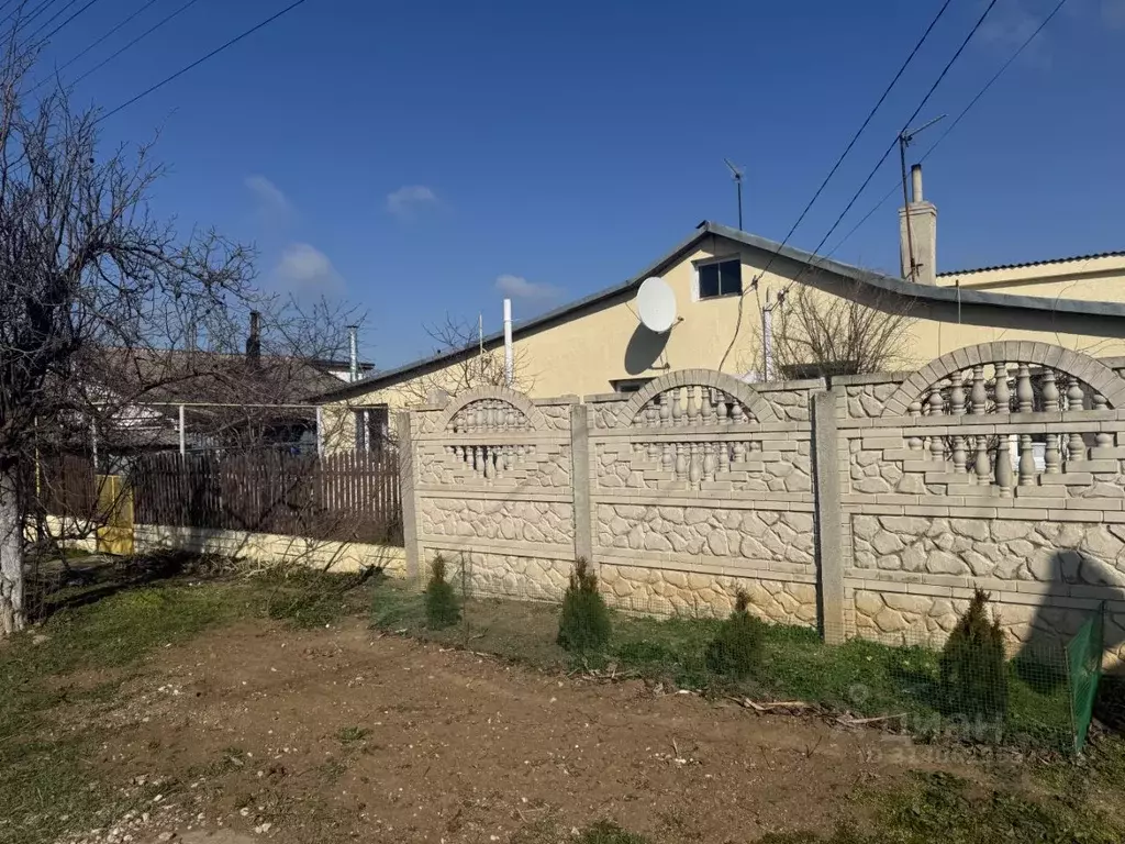 Дом в Севастополь с. Андреевка, ул. Майская (127 м) - Фото 1