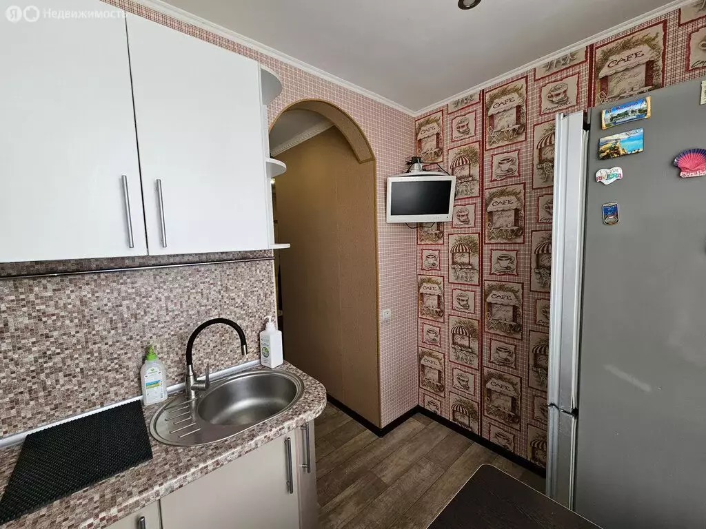 3-комнатная квартира: Новый Уренгой, Юбилейная улица, 2 (58 м) - Фото 1