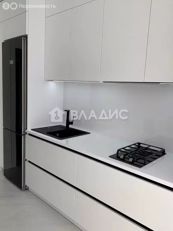 1-комнатная квартира: Калининград, улица Маршала Новикова, 11 (33 м) - Фото 1