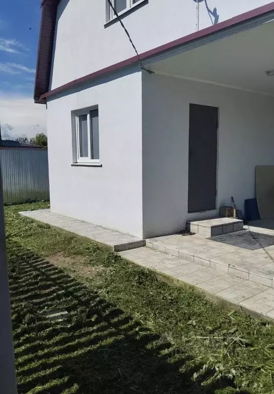 Дом в Саратовская область, Энгельсский район, Новопушкинское ... - Фото 0