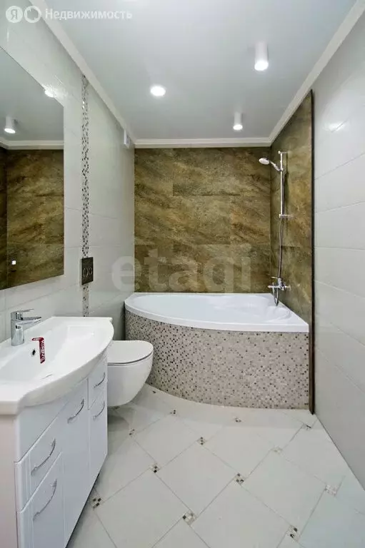 1-комнатная квартира: Омск, улица Куйбышева, 113 (47.1 м) - Фото 2