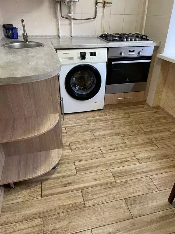 2-к кв. Крым, Симферополь ул. Трубаченко, 12 (54.0 м) - Фото 1