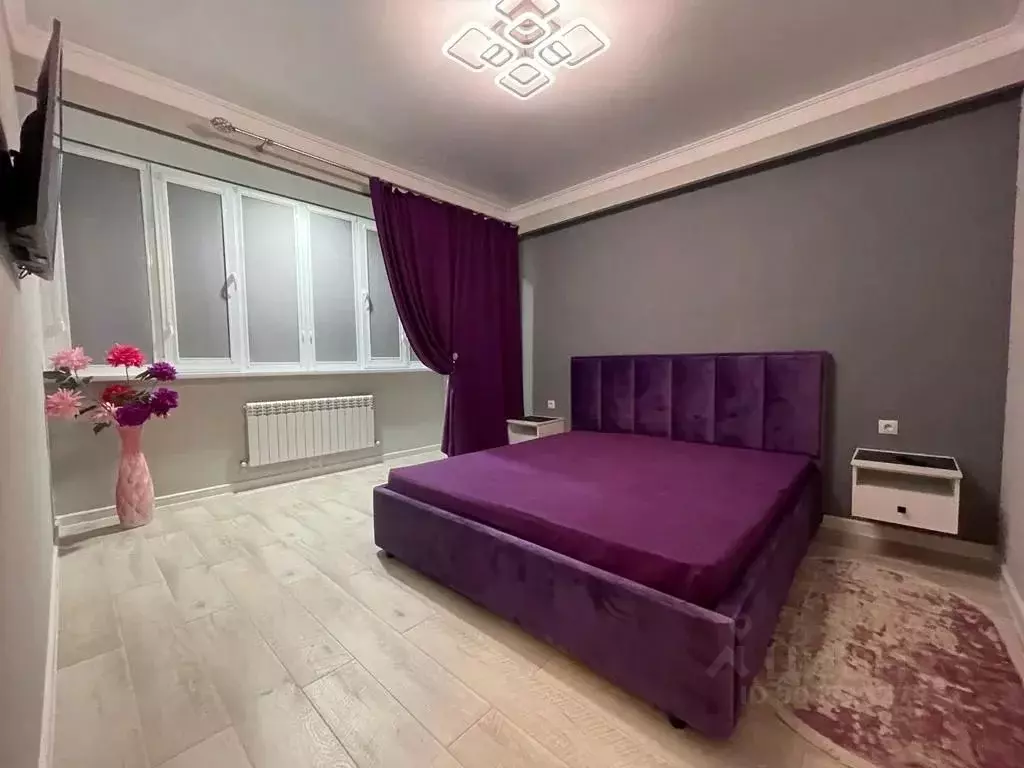2-к кв. Кабардино-Балкария, Нальчик ул. Шарданова, 50к1 (73.0 м) - Фото 0