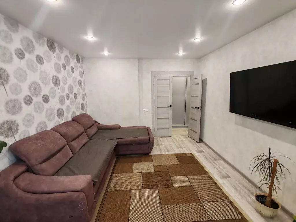 3-к кв. Ульяновская область, Ульяновск ул. Димитрова, 10 (59.5 м) - Фото 0
