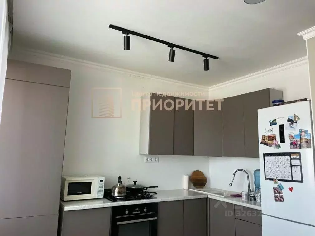 2-к кв. Саха (Якутия), Якутск ул. Осипенко, 5 (68.0 м) - Фото 1