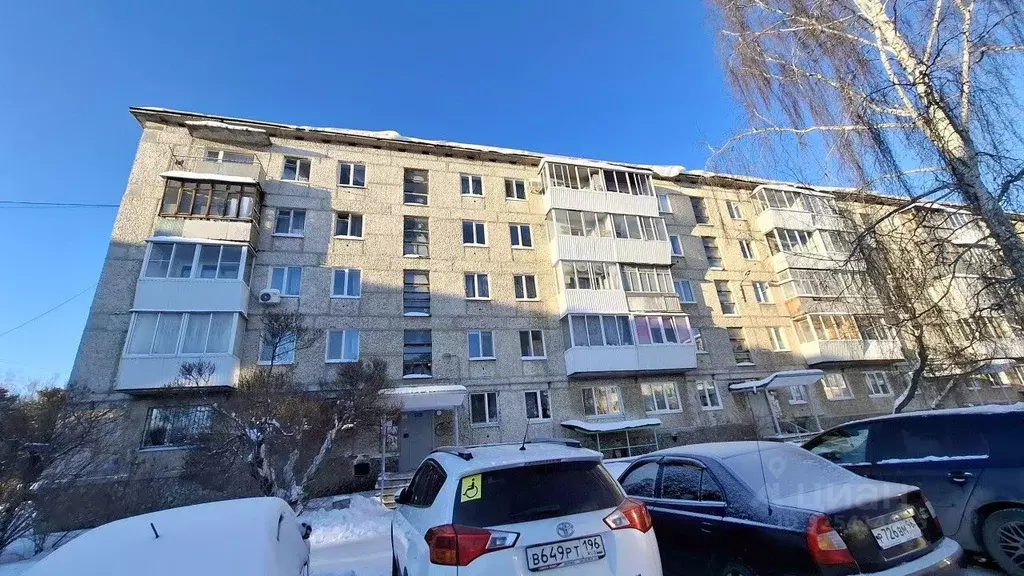 3-к кв. Свердловская область, Верхняя Пышма ул. Мичурина, 2А (55.0 м) - Фото 1