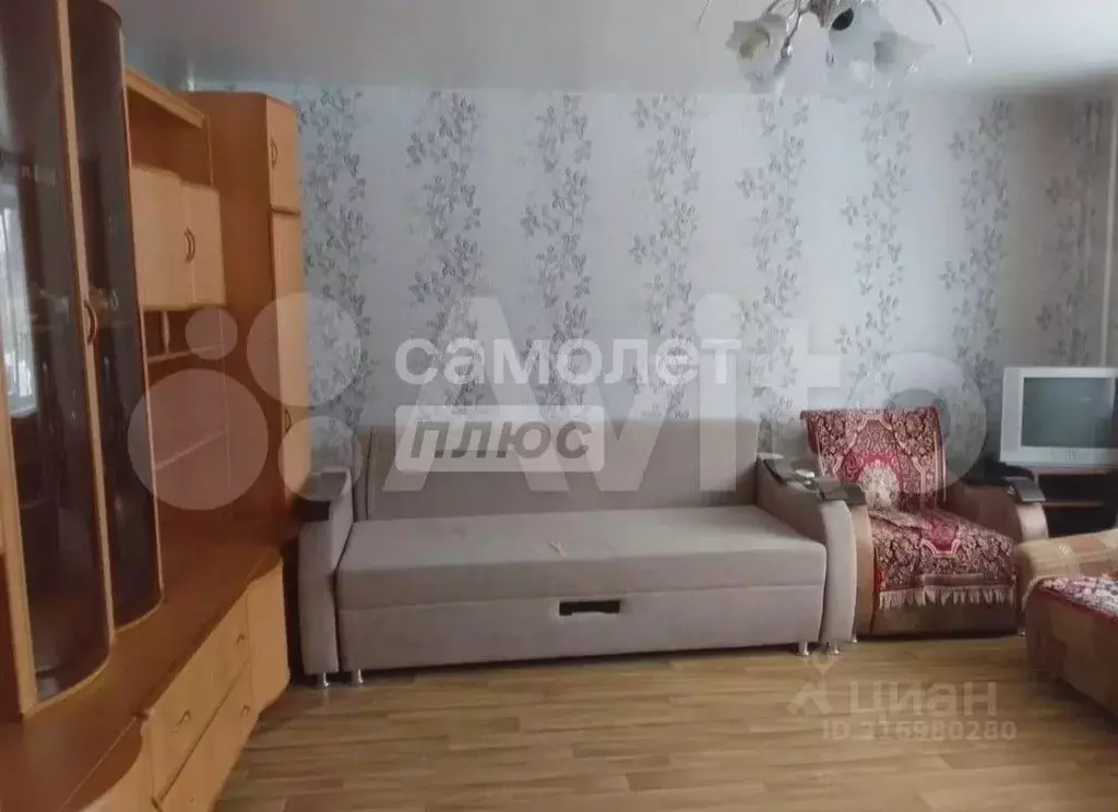 1-к кв. Чувашия, Новочебоксарск Парковая ул., 17 (34.6 м) - Фото 0