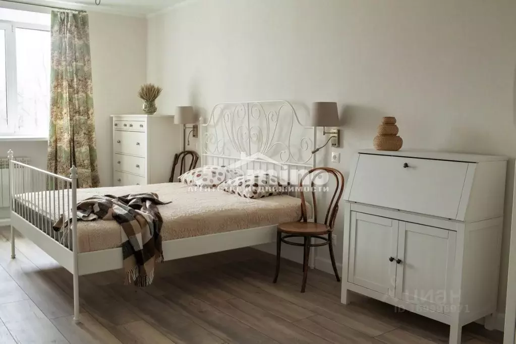 3-к кв. Калужская область, Калуга Николо-Козинская ул., 90 (100.0 м) - Фото 1