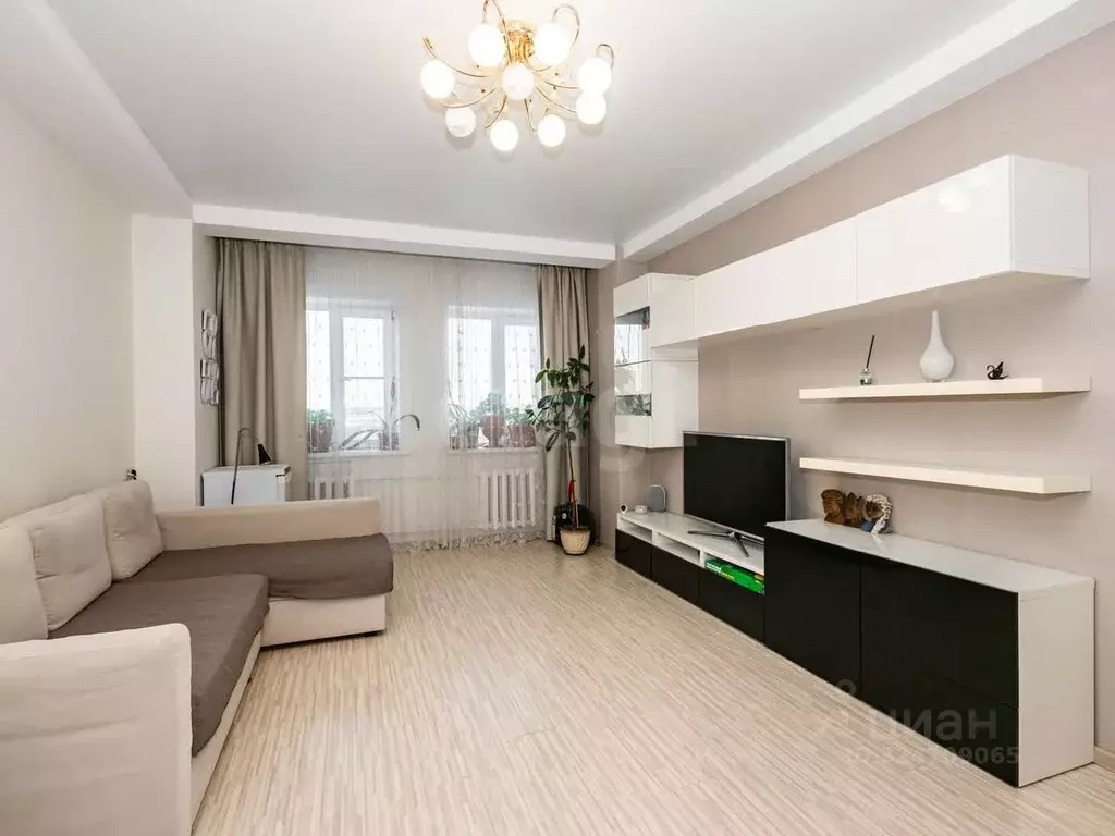 3-к кв. Новосибирская область, Новосибирск ул. Адриена Лежена, 17 ... - Фото 1