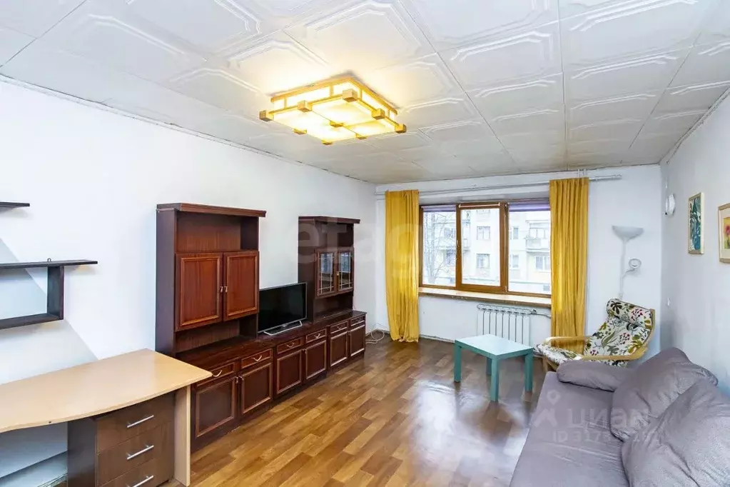 2-к кв. Тюменская область, Тюмень Заводская ул., 1 (60.0 м) - Фото 0