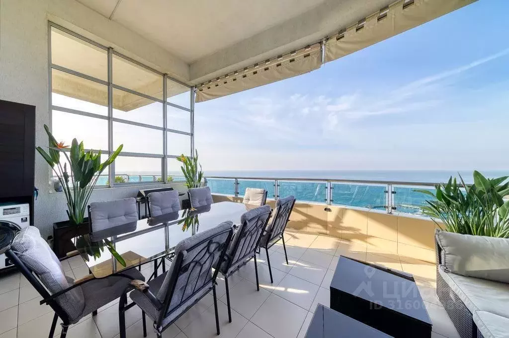 Квартира, 4 комнаты, 300 м - Фото 0